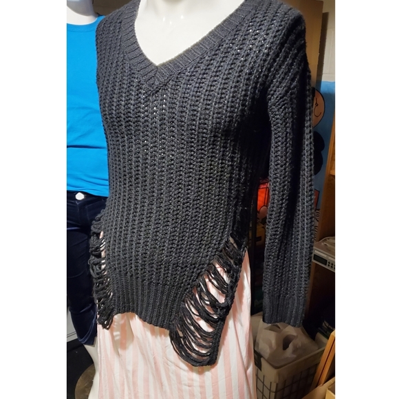 Guess Knit Sweater - Picture 3 of 3